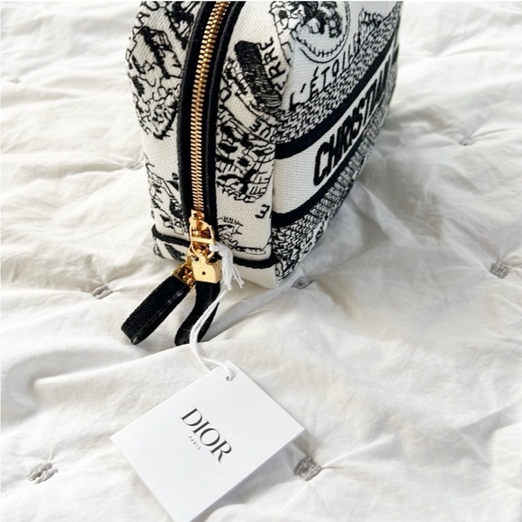 Authentic Dior ‘Caro’ Brand NWT Cloth Embroidered Pouch / Case - Picture 4 of 9